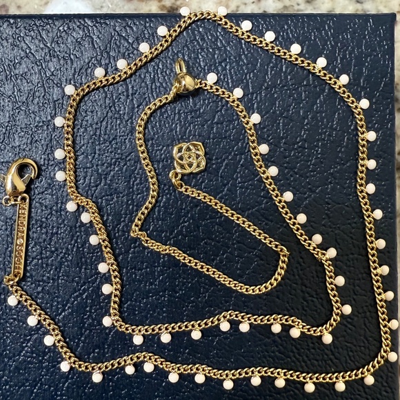 NWOT Kelsey Gold Strand Necklace in White Enamel - Picture 5 of 7